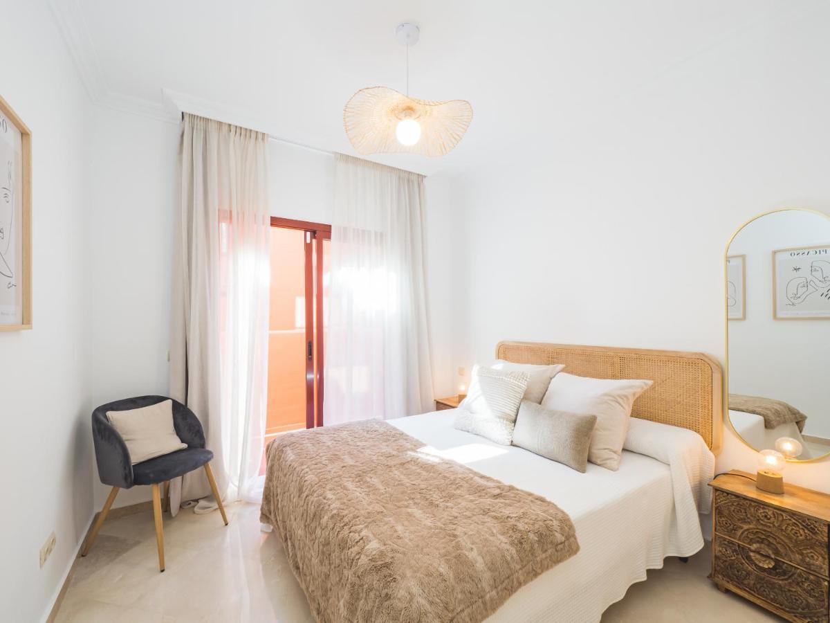Cubo's & Parking Jardines De Don Carlos Appartamento Marbella